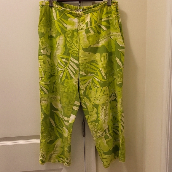 CA Sport Two-piece women's outfit. - Picture 3 of 5